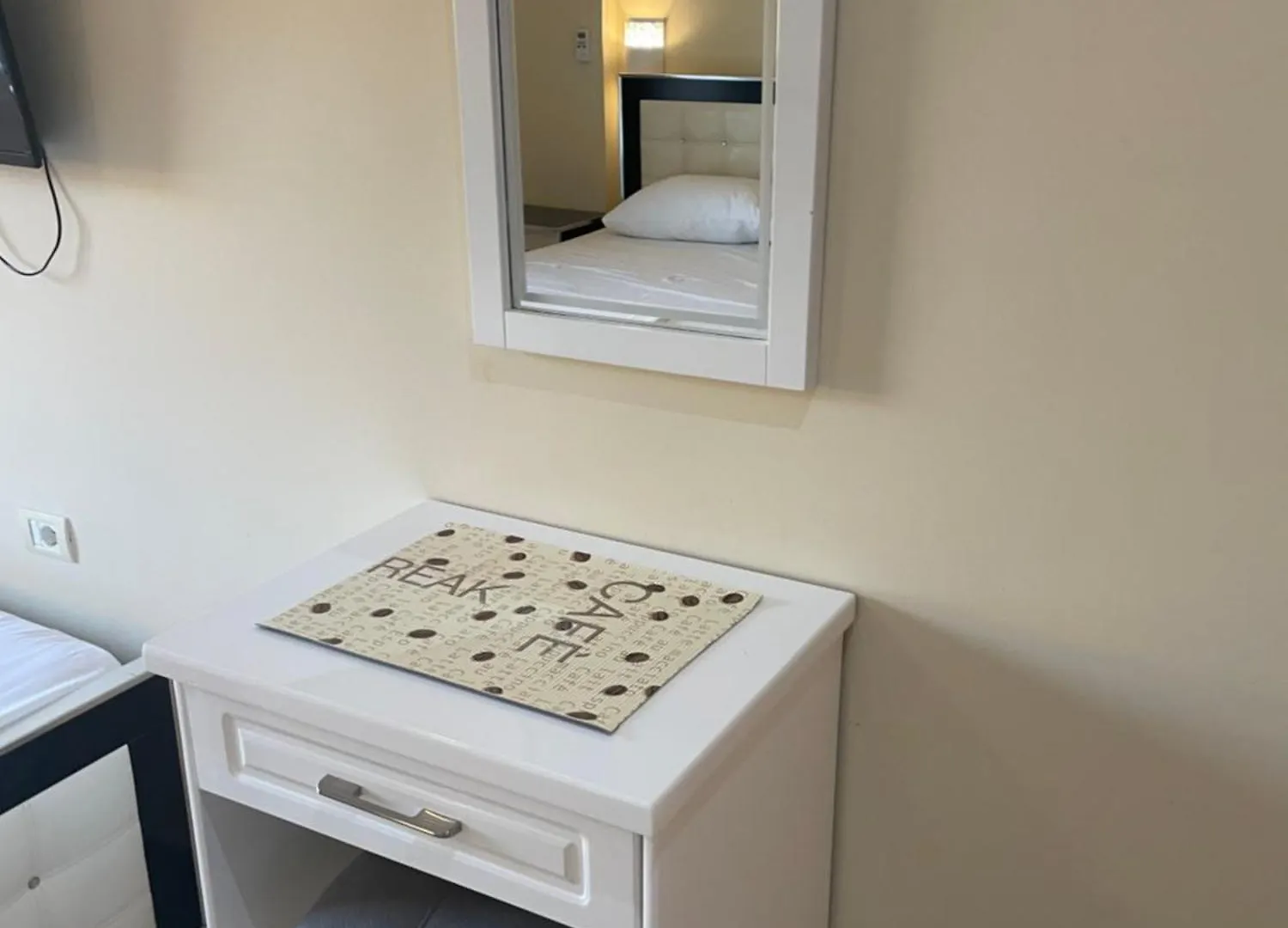 Honey Studios Sarandë ゲストハウス