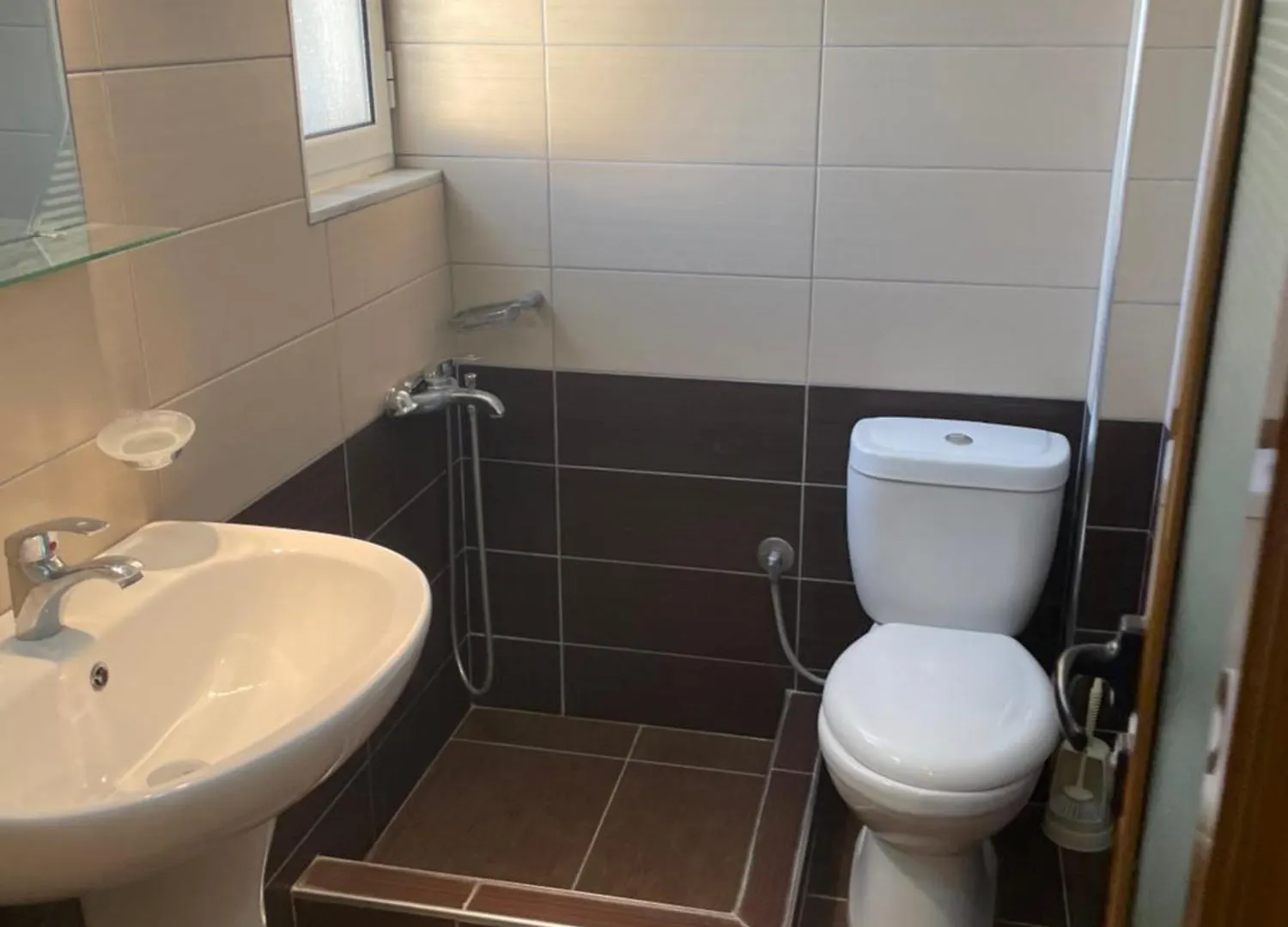 Honey Studios Sarandë 0*,