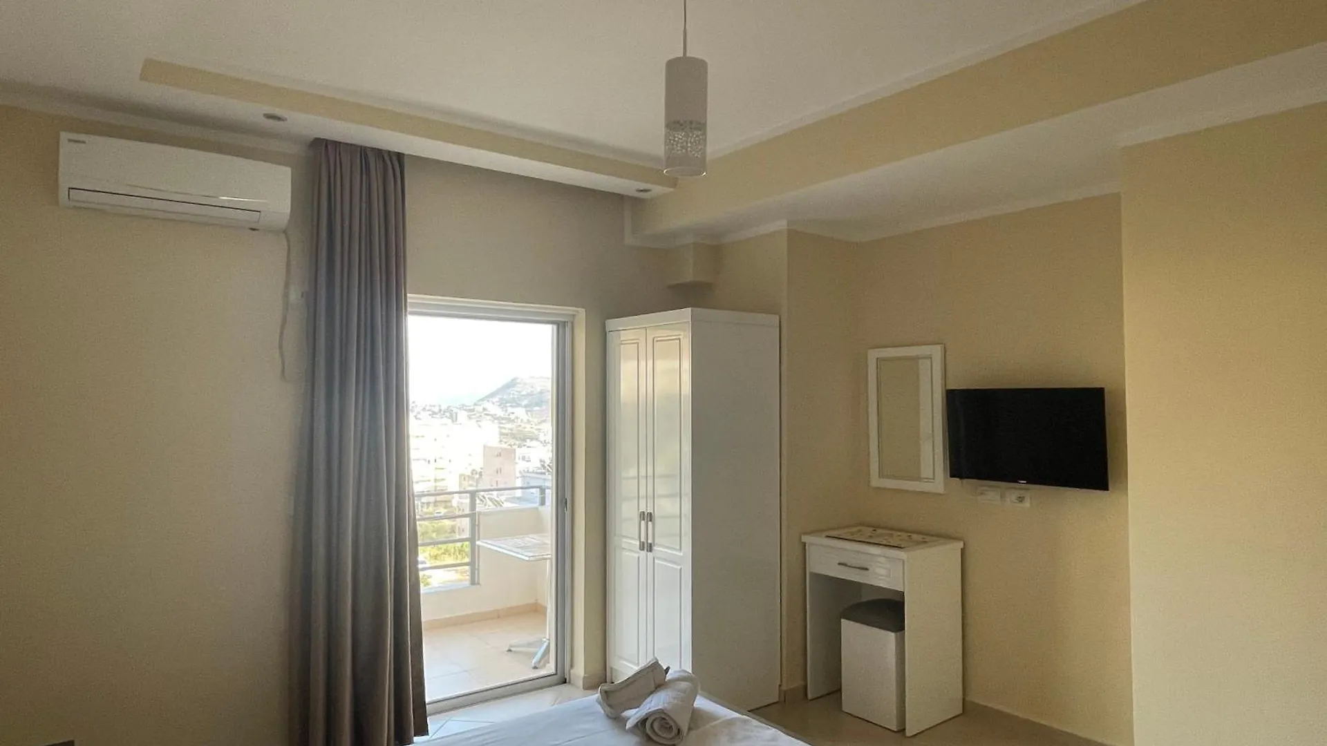 Honey Studios Sarandë