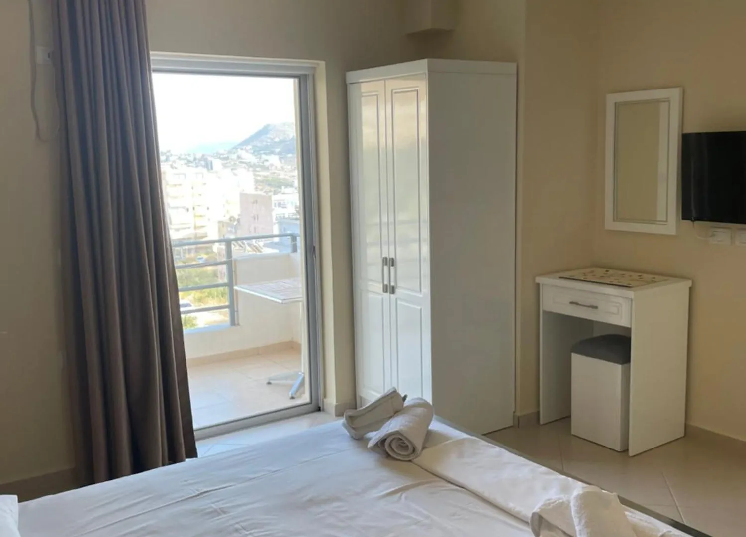 Affittacamere Honey Studios Sarandë