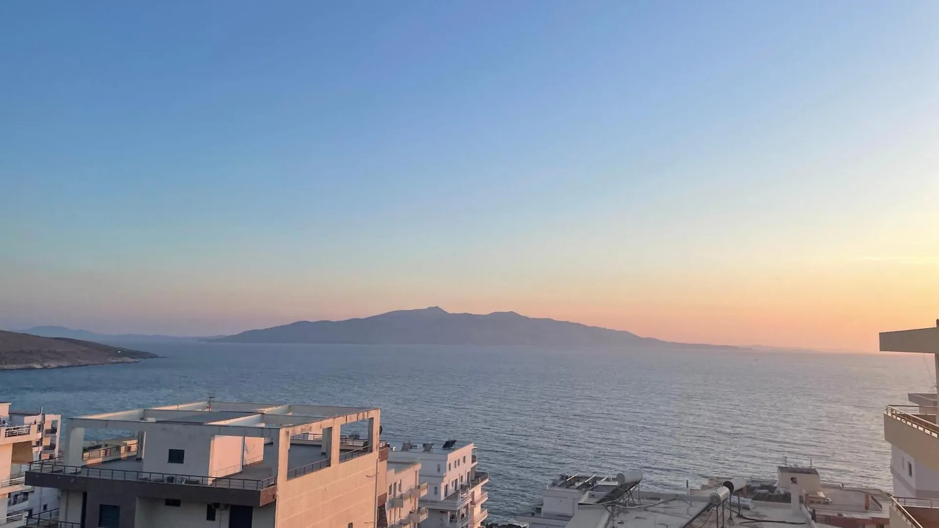 Honey Studios Sarandë Albania